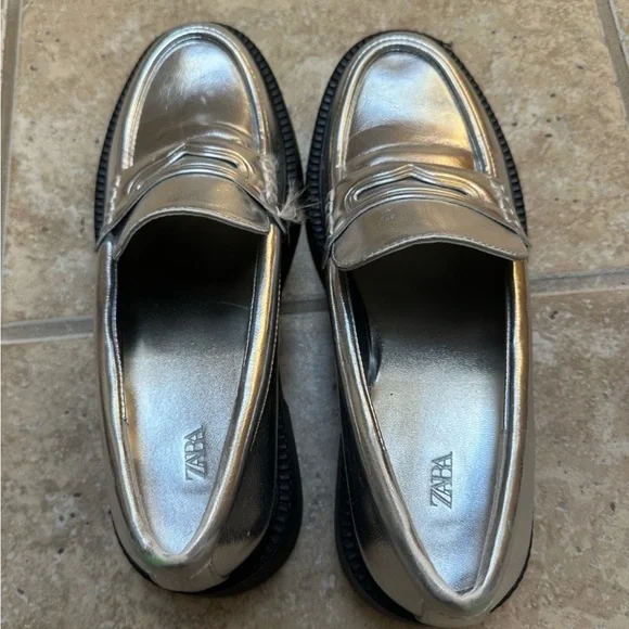 ZARA Metallic Silver Lug Sole Loafers - Picture 8 of 11